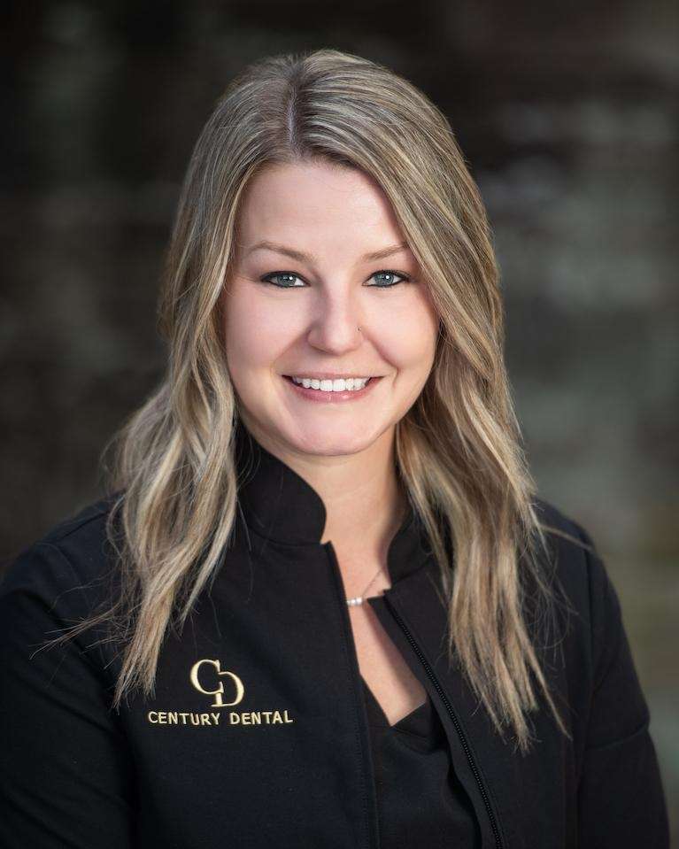 Anteja - Dental Assistant in Germantown